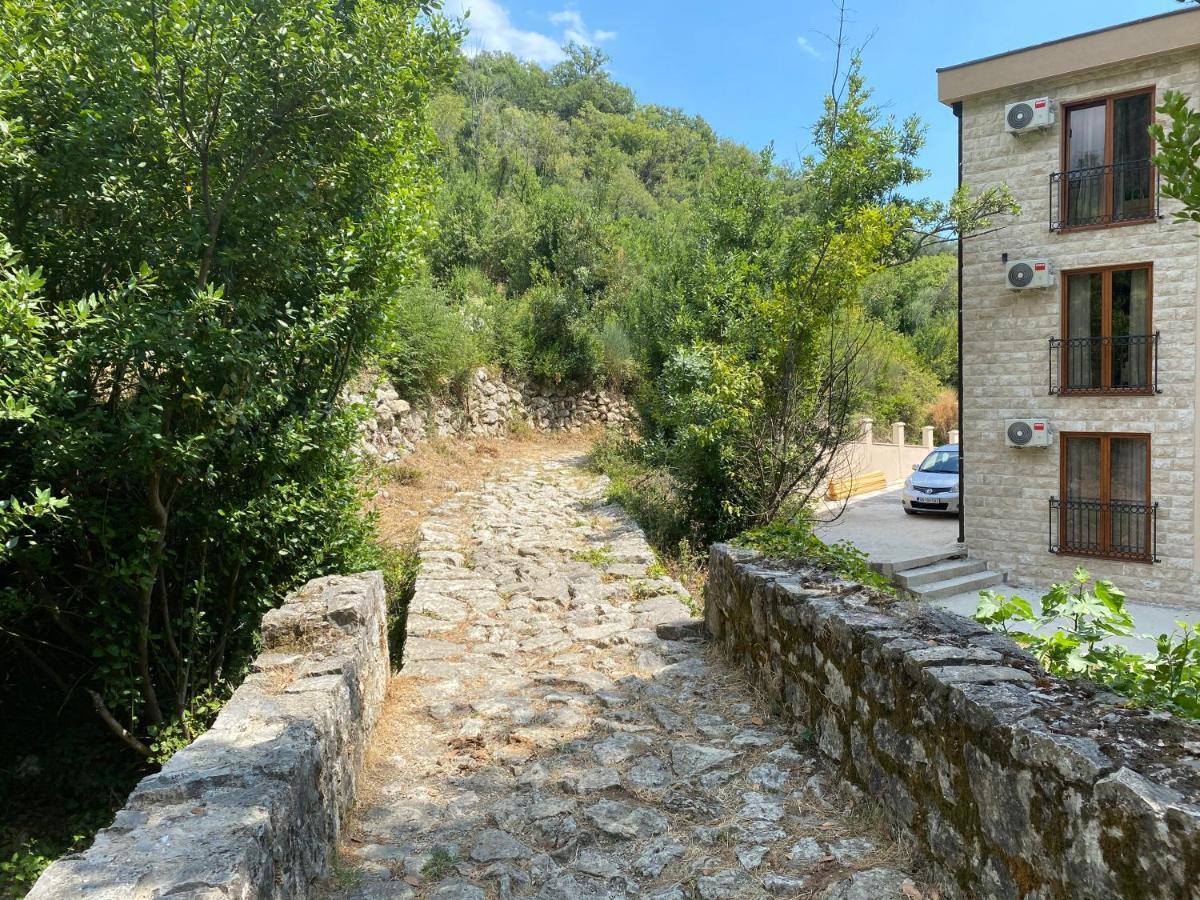 Adria Sea & Mountains Appartement Herceg Novi Buitenkant foto
