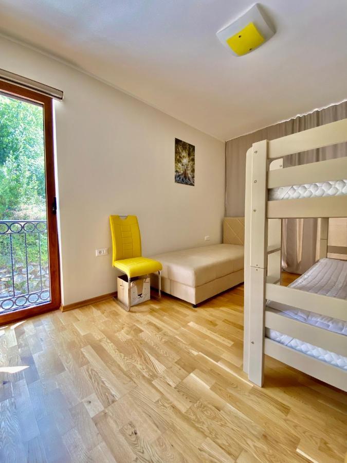 Adria Sea & Mountains Appartement Herceg Novi Buitenkant foto
