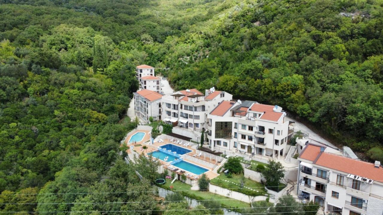 Adria Sea & Mountains Appartement Herceg Novi Buitenkant foto